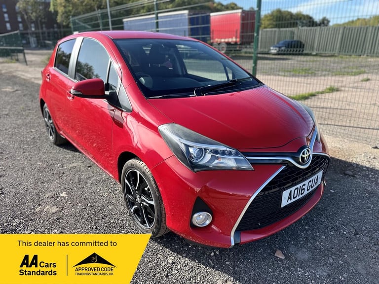 2016 Toyota Yaris 1.33 Dual VVT-i Design Euro 6 5dr HATCHBACK Petrol Manual