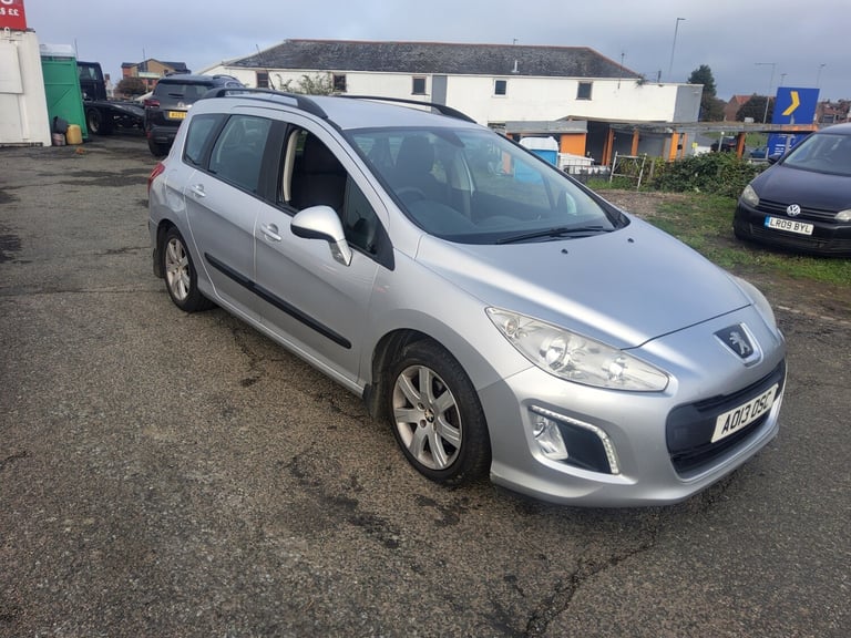 image for 2013 Peugeot 308 1.6 e-HDi 115 Access 5dr 2 owners from new just had cambelt +waterpump  ESTATE D...
