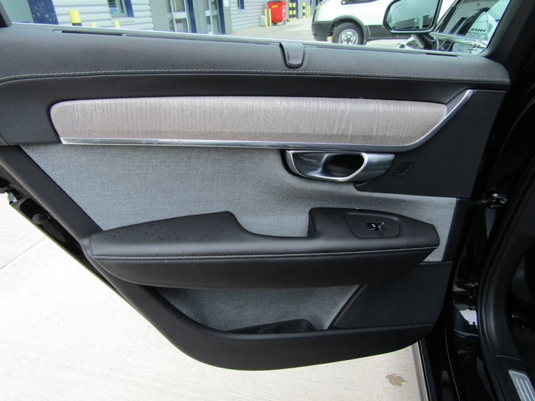 2022 Volvo V90 2.0 B4 MHEV INSCRIPTION AUTO EURO 6 (s/s) ESTATE 5DR PETROL LHD UK REG Estate Petr...