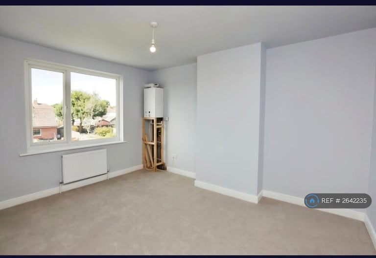 3 bedroom house in Fareham Road, Gosport, PO13 (3 bed) (#2642235)