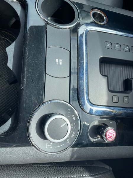 2009 Volkswagen Touareg 2.5 Touareg Altitude TDI E4 AUTO 5dr SUV Diesel Automatic