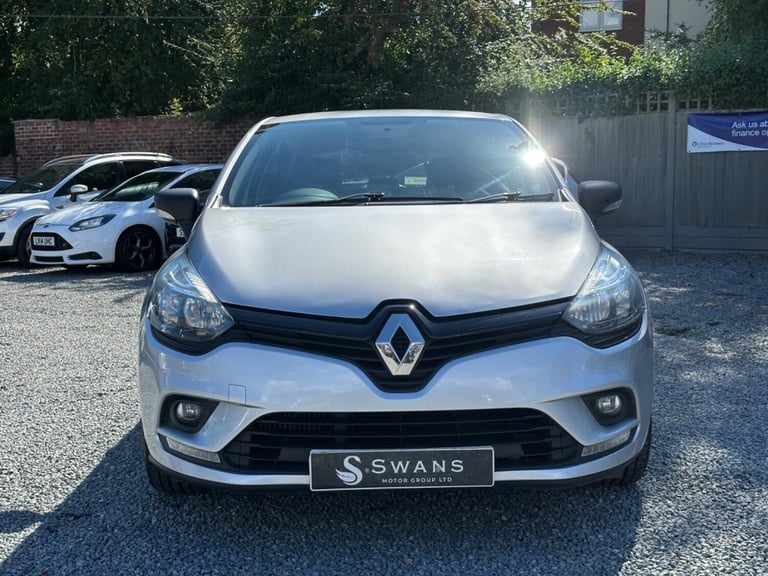 2017 Renault Clio 1.5 Play DCi 90 Diesel Manual 5 Door Hatchback Silver