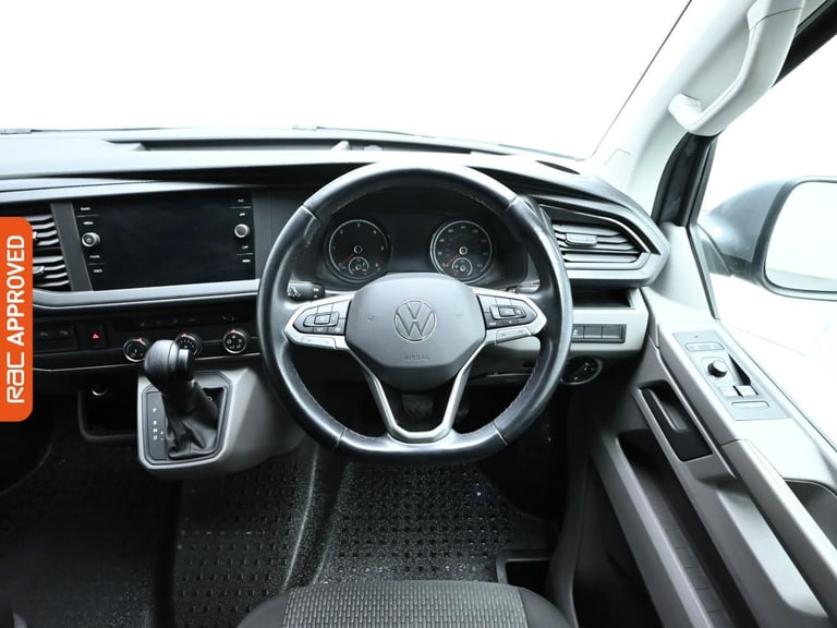 2020 Volkswagen Transporter 2.0 TDI T30 Highline Kombi Double Cab 5dr Diesel DSG FWD SWB Euro 6 (...