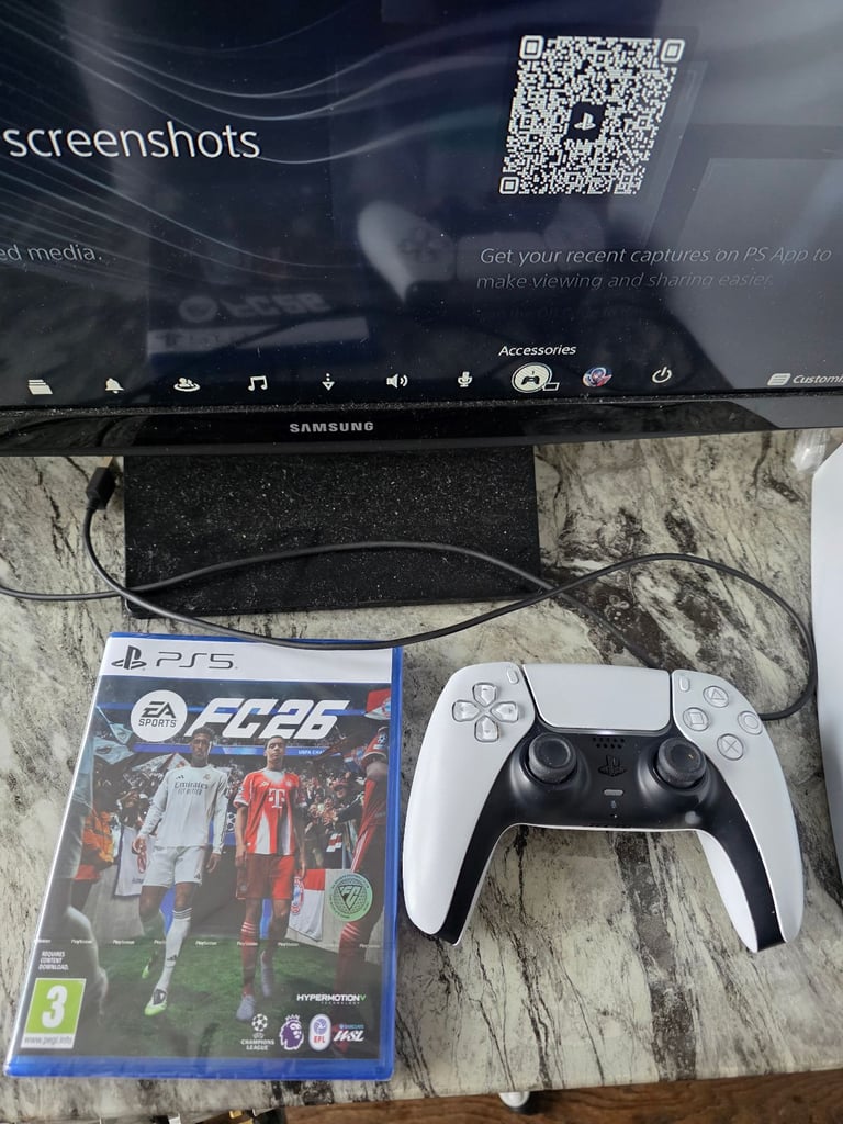 Ps5 Disc Edition 825gb plus fifa 26