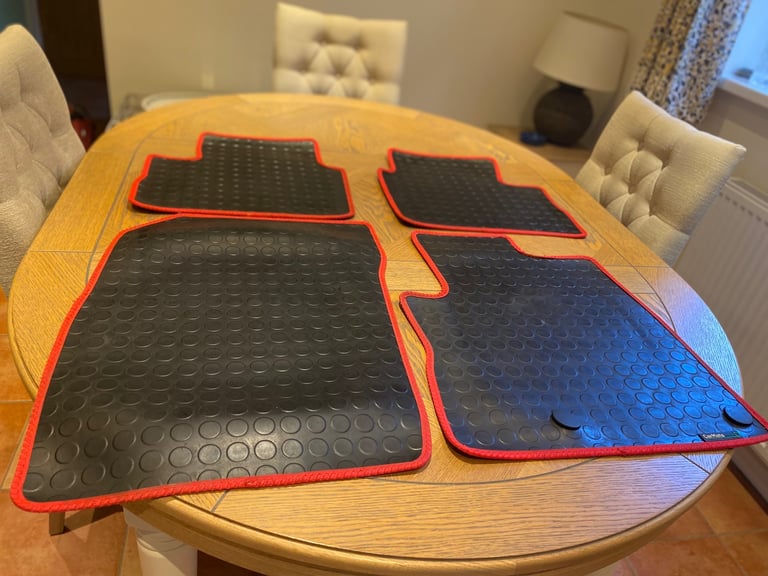 Rubber car mats- Nissan Qashqai
