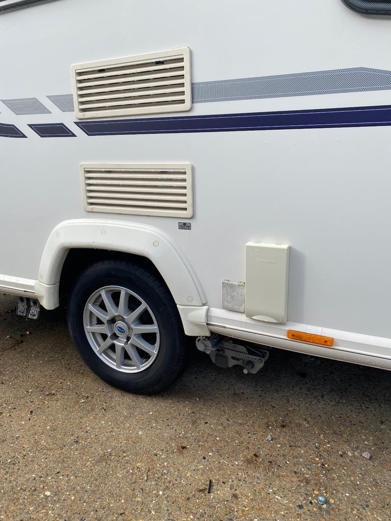 Bailey Orion 400/2  2012 in  nice condition 