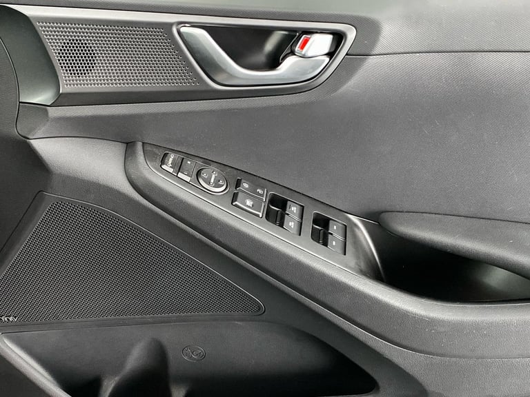 2022 Hyundai IONIQ 1.6 GDi Hybrid Premium 5dr DCT Hatchback PETROL/ELECTRIC Automatic