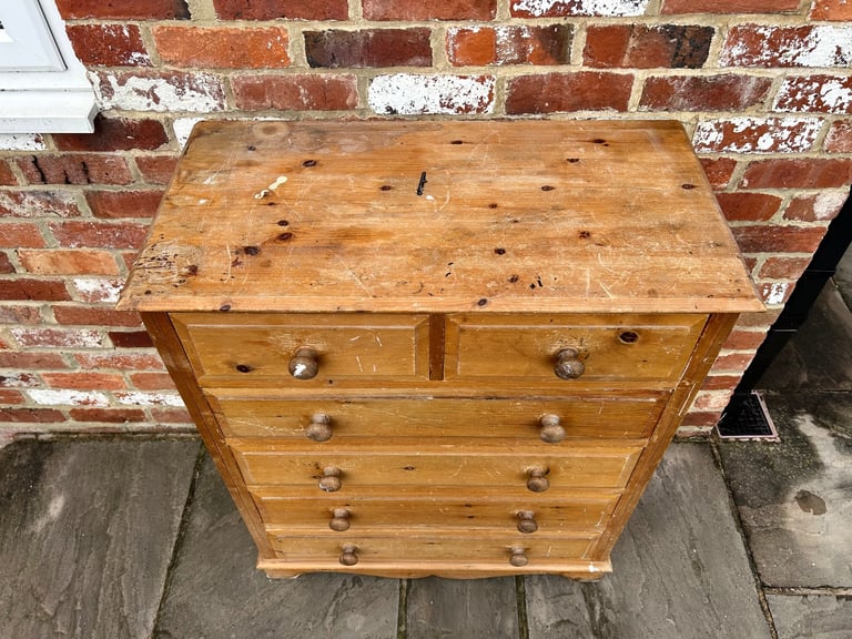 Large Solid Pine Chest of Drawers for Upcycling Project / Painting - Good Condition 