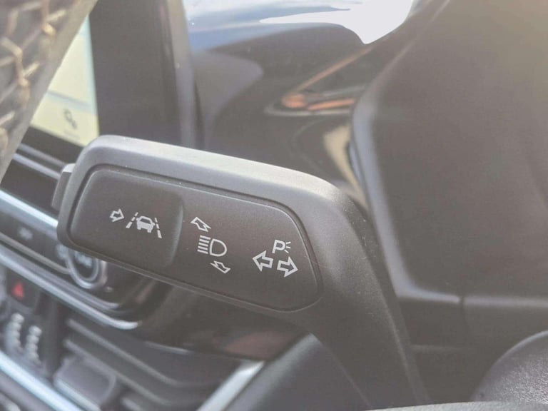 2017 Ford Fiesta 1.1 Ti-VCT Zetec Euro 6 (s/s) 3dr HATCHBACK Petrol Manual