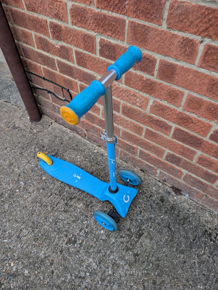 image for Kids Scooters x2