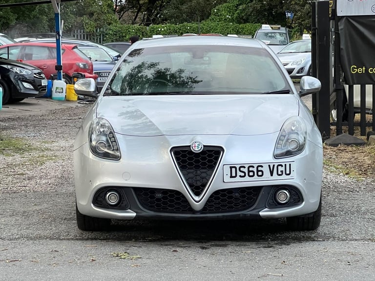 2016 Alfa Romeo Giulietta 1.6 JTDM-2 Super Euro 6 (s/s) 5dr HATCHBACK Diesel Manual