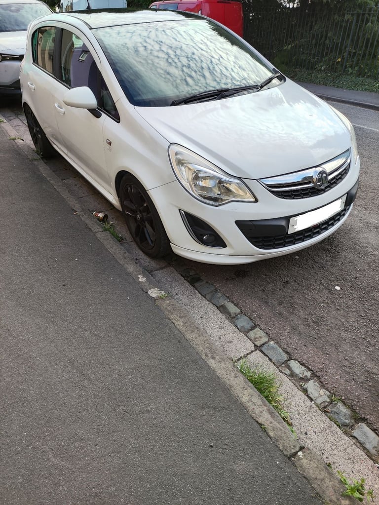 (NEW MOT) VAUXHALL Corsa Limited Edition SXI (5 door Rare)