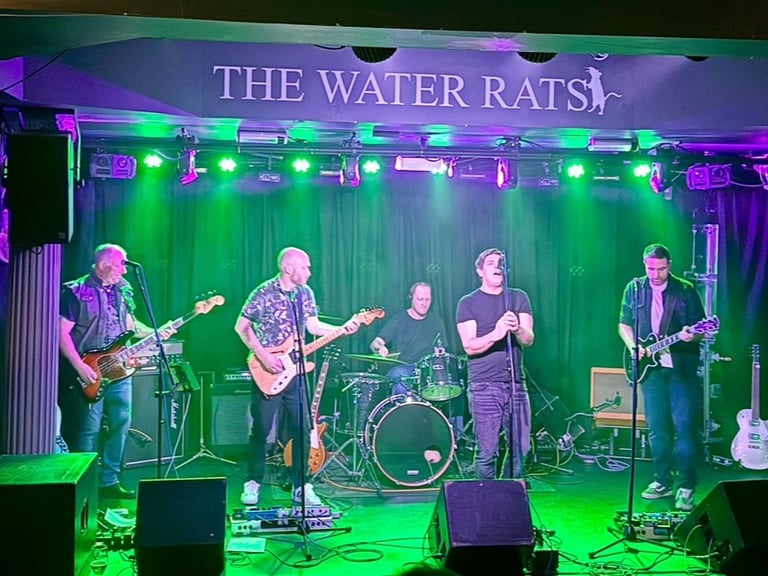 Singer wanted for rock covers band