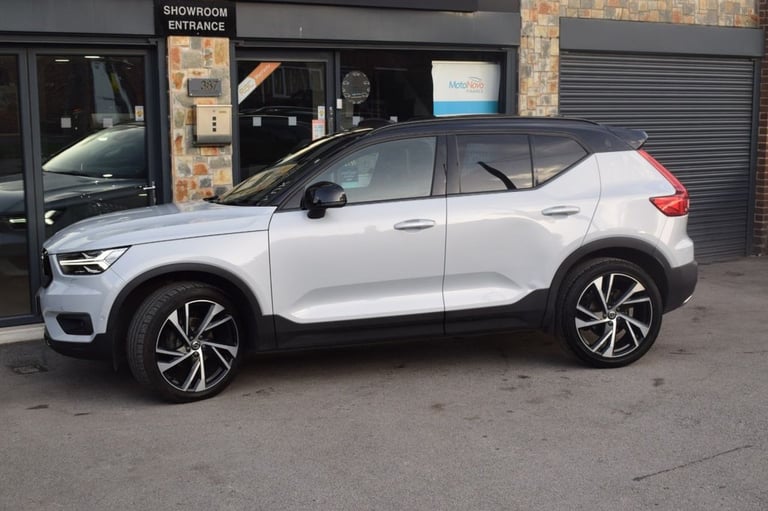 2019 Volvo XC40 2.0 D3 R DESIGN Pro 5dr Geartronic ESTATE DIESEL Automatic