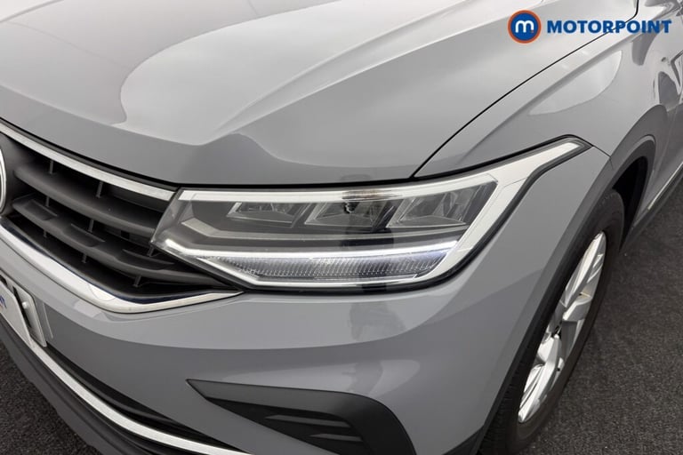 2021 Volkswagen Tiguan 1.5 TSI 150 Life 5dr SUV Petrol Manual