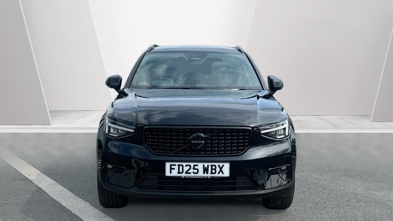 2025 Volvo XC40 2.0 B4P Plus Black Edition 5dr Auto ESTATE PETROL Automatic