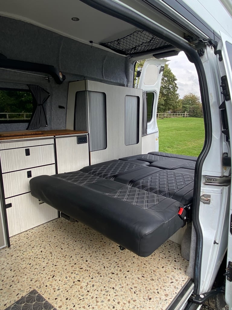 Ford, TRANSIT CUSTOM, campervan 4 berth, Manual, 2198 (cc)