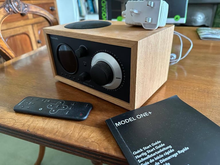 Tivoli Model One plus radio