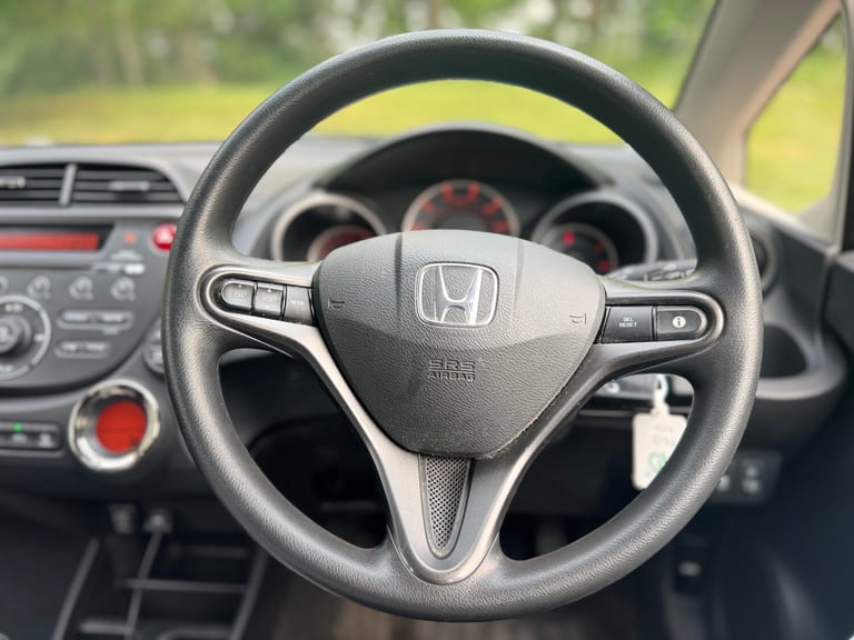 2013 Honda Jazz 1.4 i-VTEC ES 5dr HATCHBACK Petrol Manual
