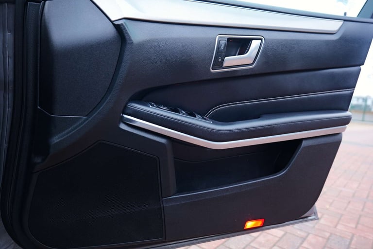 2015 Mercedes-Benz E Class 2.1 E220 AMG Line Bluetec Auto 4dr Saloon Diesel Automatic