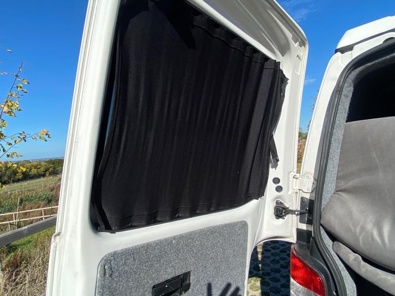 2010 Volkswagen Transporter 5 Belts, 4 Berth Campervan