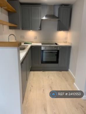 1 bedroom flat in Market Hill, Buckingham, MK18 (1 bed) (#2410553)