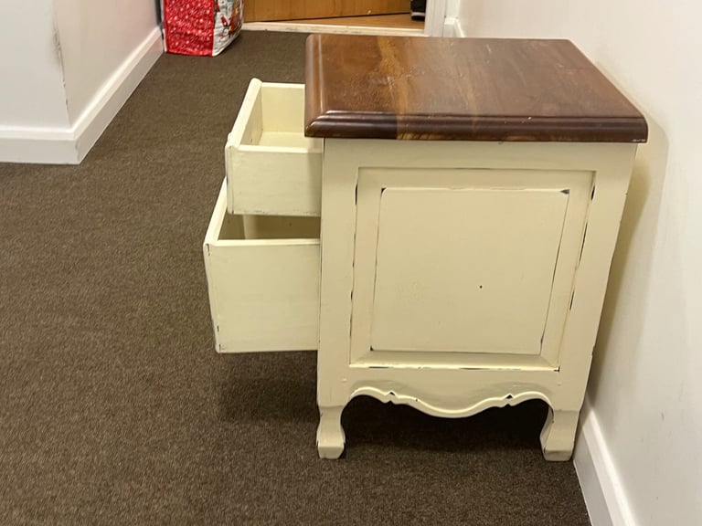 Laura Ashley Bramley side table