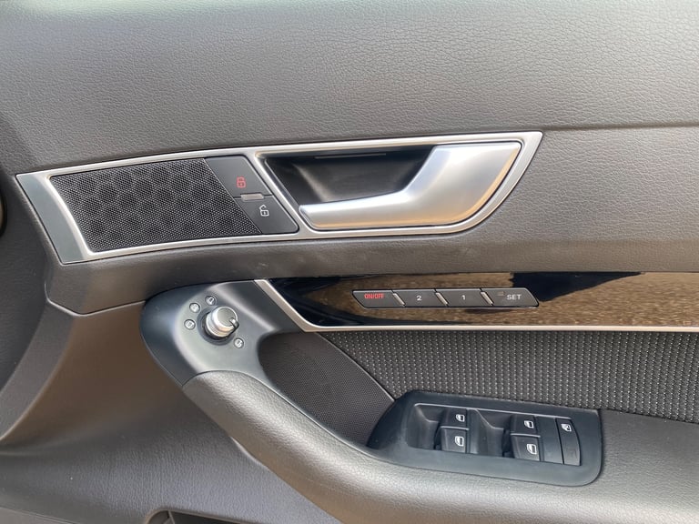 2010 Audi A6 SALOON 2.8 FSI V6 S LINE TIPTRONIC QUATTRO EURO 5(s/s) 5dr Petrol