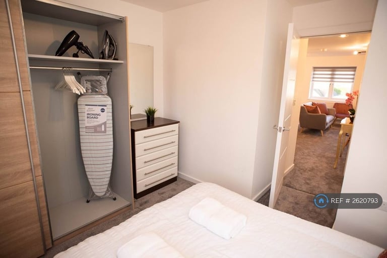 2 bedroom flat in Bicester Road, Kidlington, OX5 (2 bed) (#2620793)