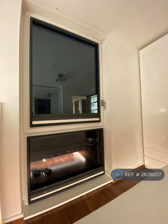 1 bedroom flat in Burgoyne House, Brentford, TW8 (1 bed) (#2639207)