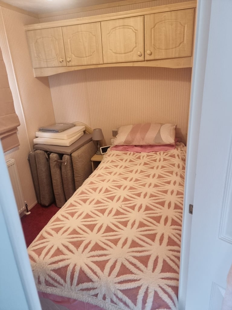 Willerby Salisbury Static Caravan 35 x 12 2 bedroom sited PRIVATE SALE