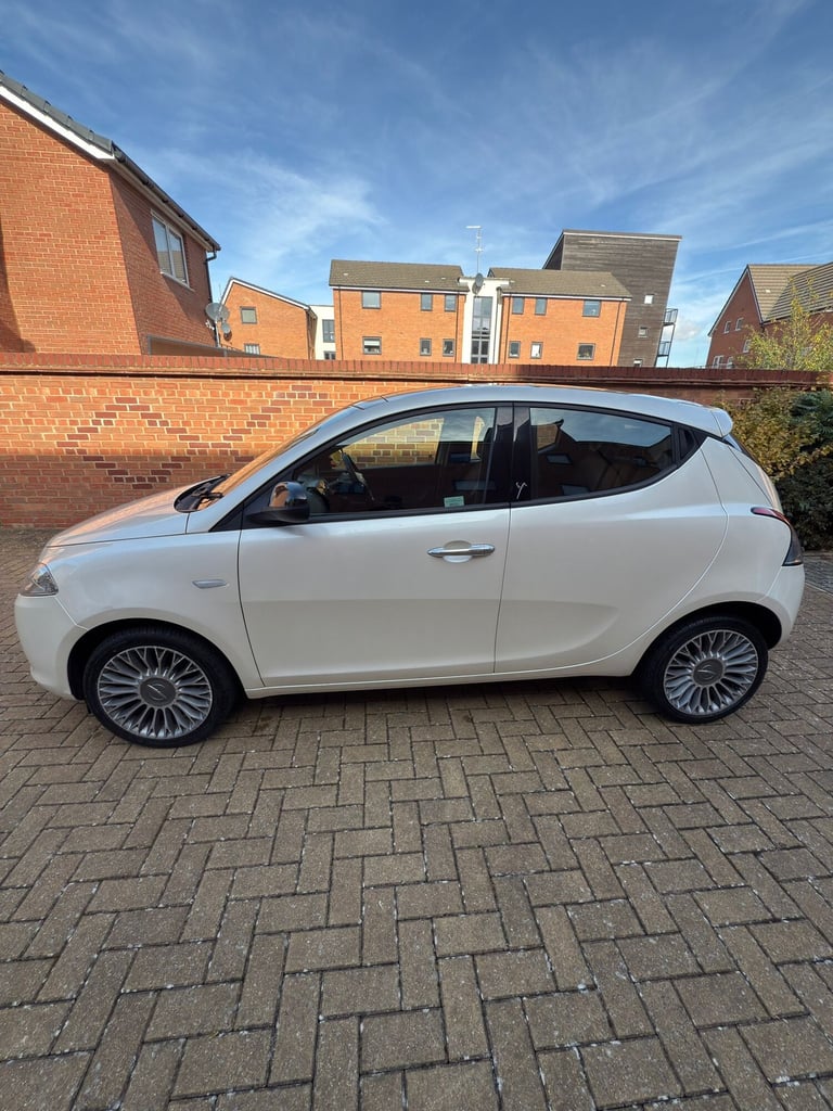 2012 Chrysler Ypsilon 1.3 M-Jet Limited 5dr HATCHBACK Diesel Manual