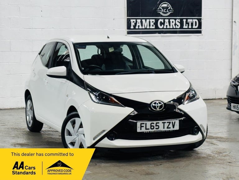 image for 2015 Toyota AYGO 1.0 VVT-i x-play x-shift Euro 5 5dr Euro 5 HATCHBACK Petrol Automatic