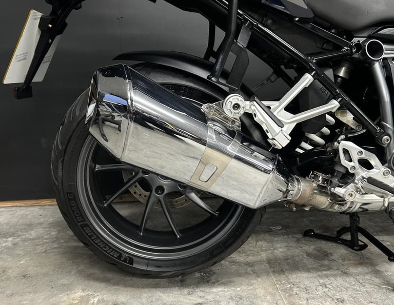 2019 19-PLATE BMW R1250RS EXCLUSIVE 17,048 MILES ** FSH ** FULL LUGGAGE **