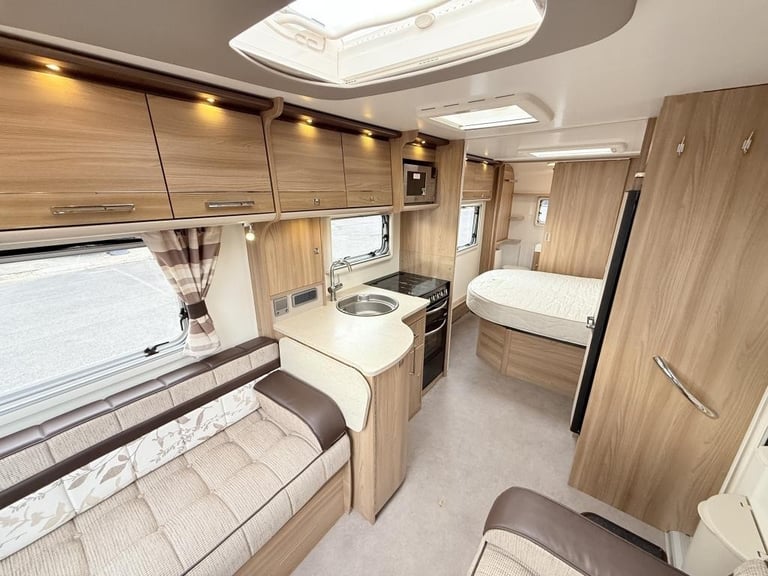 2017 BAILEY UNICORN VIGO LUXURY TOURING CARAVAN