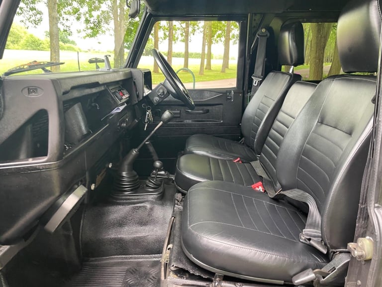1999 Land Rover Defender 90 2.5 TD5 PANEL VAN DIESEL Manual