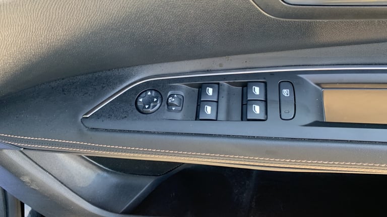 2020 Peugeot 3008 1.6 13.2kWh GT SUV 5dr Petrol Plug-in Hybrid e-EAT 4WD Euro 6 (s/s) (300 ps SUV...