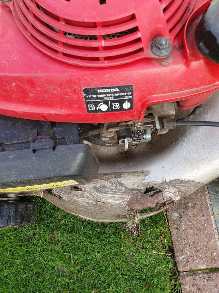 Honda Izy lawnmower Engine and parts.