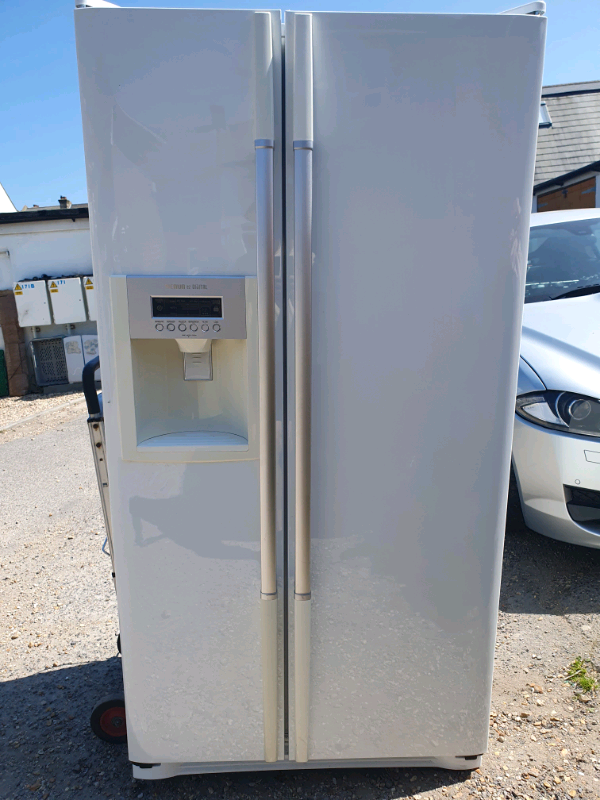 American style fridge freezer LG. Delivery 