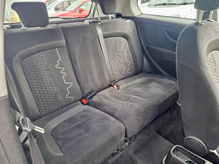 2014 Fiat Punto 1.2 Easy 3dr HATCHBACK Petrol Manual