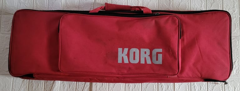 Korg Kross - 61 (original model), with original Korg Gig Bag. FREE UK Shipping available