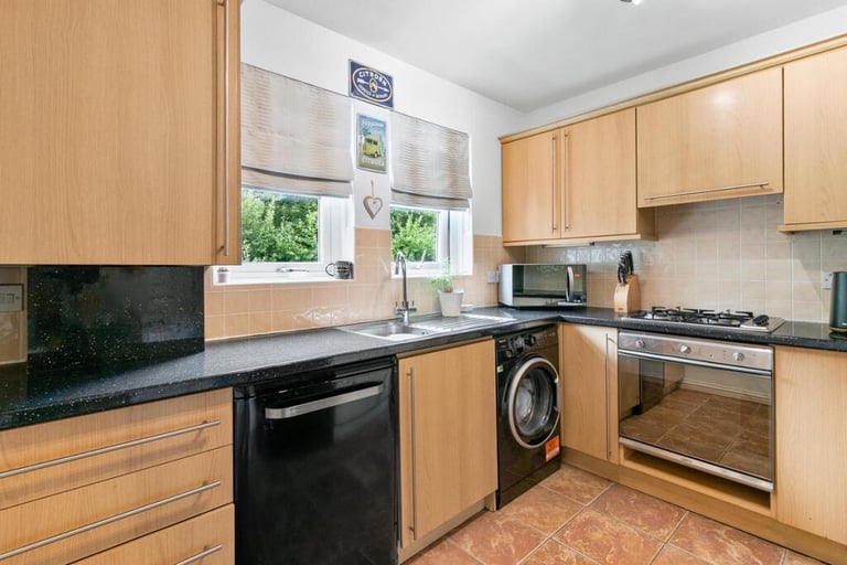 3 Bedroom Flat to Let
