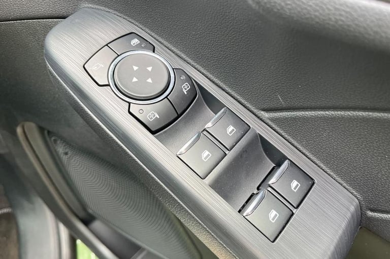 2024 Ford Kuga 2.5 PHEV Active 5dr CVT - **PANORAMIC SUNROOF - POWER TAILGATE - DOOR EDGE Estate ...