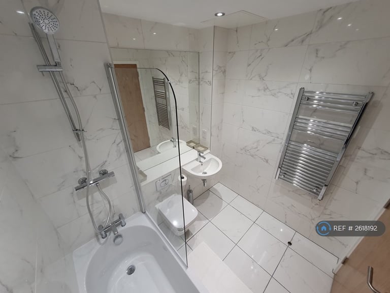 2 bedroom flat in Windmill Street, Birmingham, B1 (2 bed) (#2618192)