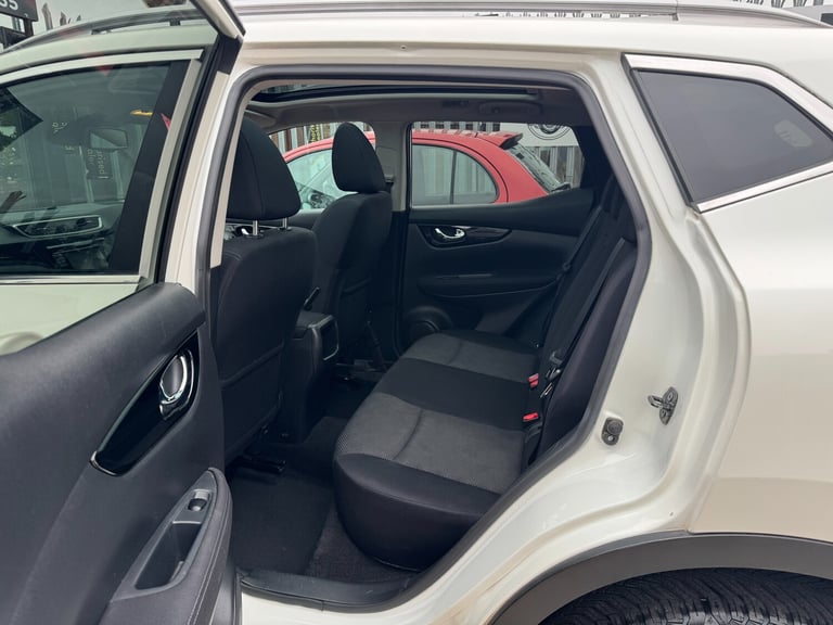 2017 Nissan Qashqai 1.2 DIG-T N-Connecta SUV 5dr Petrol XTRON 2WD Euro 6 (s/s)