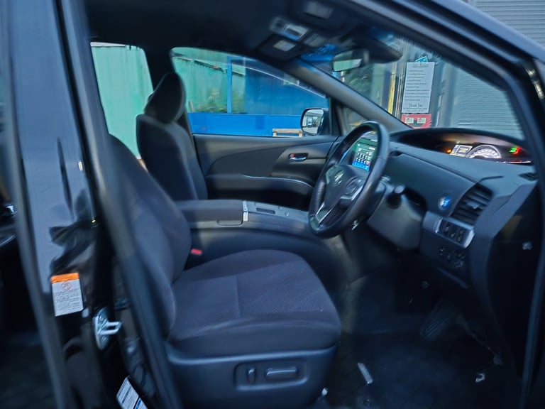 2016 Toyota Estima Aeras ULEZ compliance warranted mileage   Hybrid Electric Automatic