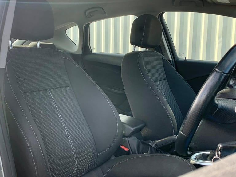 2016 Vauxhall Astra 1.6i SRi Euro 6 5dr HATCHBACK Petrol Manual