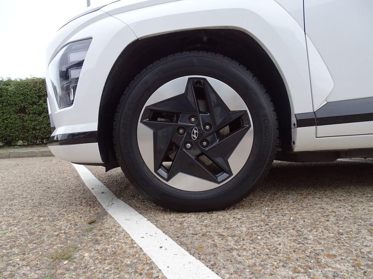 2024 Hyundai KONA 65.4kWh Advance Auto 5dr HATCHBACK Electric Automatic