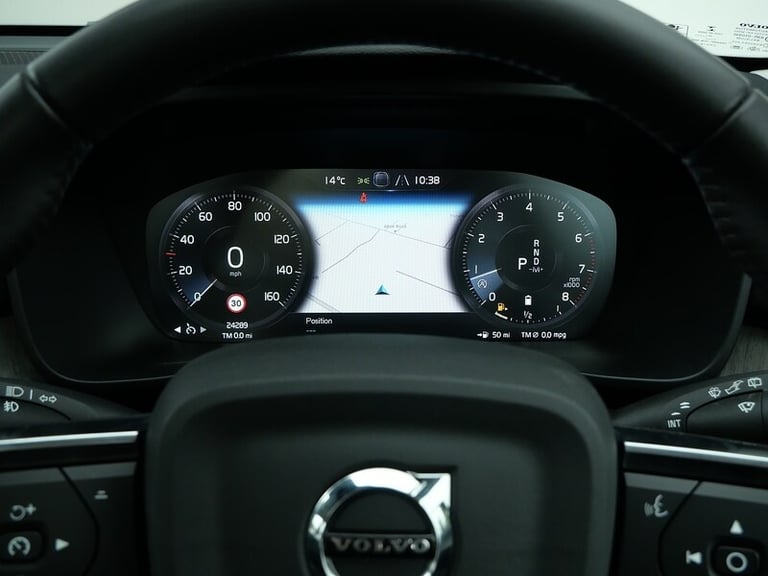 2020 Volvo XC40 2.0 B4P Inscription Pro 5dr Auto ESTATE PETROL Automatic