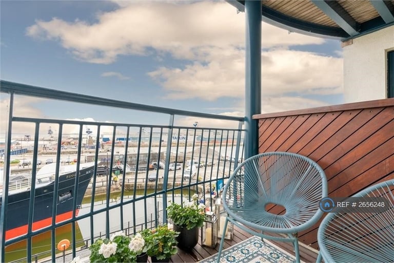 3 bedroom flat in Ocean Drive, Edinburgh, EH6 (3 bed) (#2656248)
